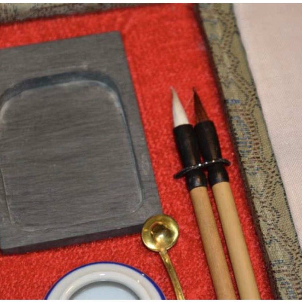 Chinese Fitted Calligraphy Box Set - Picture 3 of 7